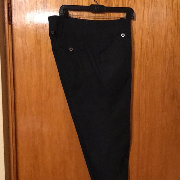 NWT Dockers Chinos Black Capris Size 12 - Picture 4 of 9